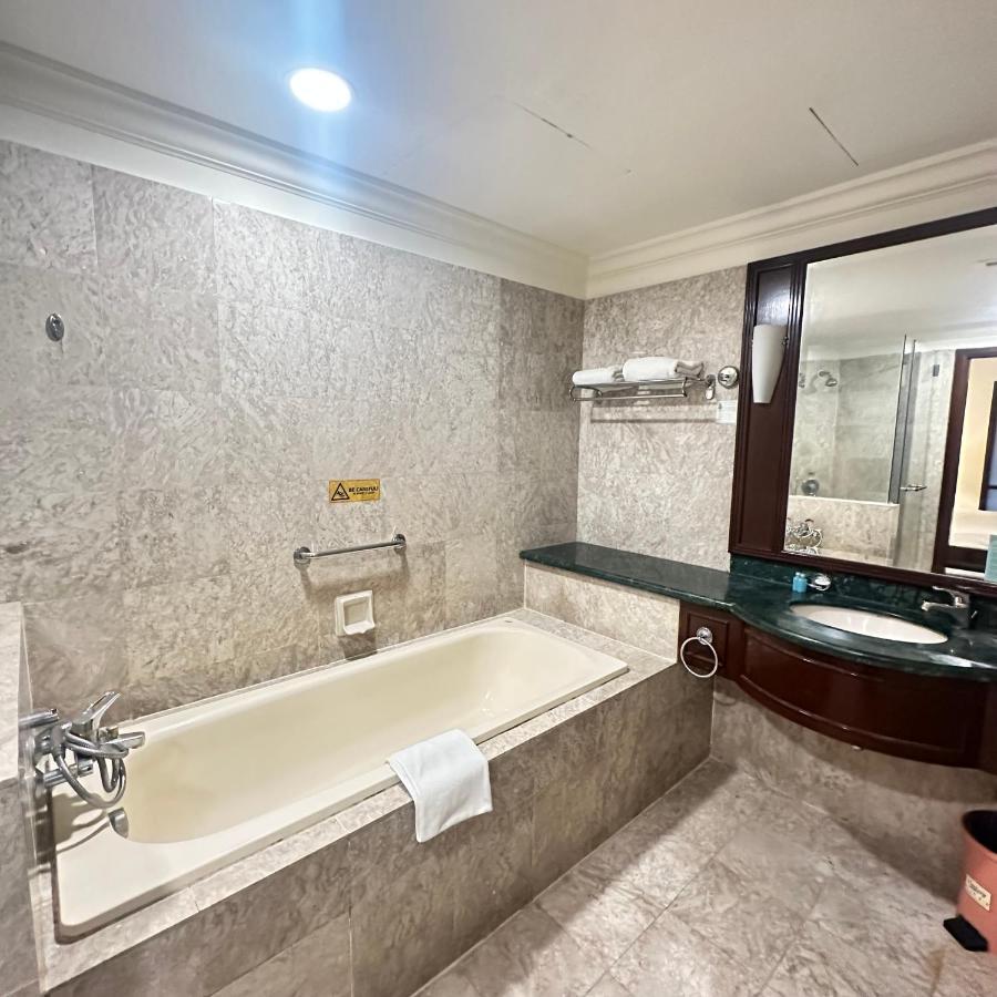 Peak Suites At Times Square Куала-Лумпур Экстерьер фото